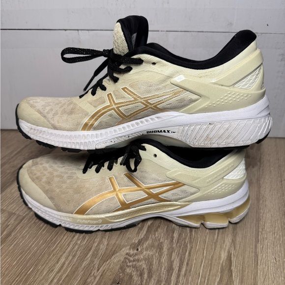 Asics Women's Gel-Kayano 26 Ivory/Gold Running Shoes Size 9 - Picture 3 of 5